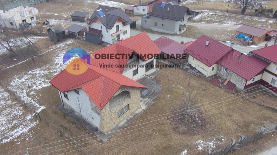 Casa + Teren 1376 mp – Borca, Neamț.