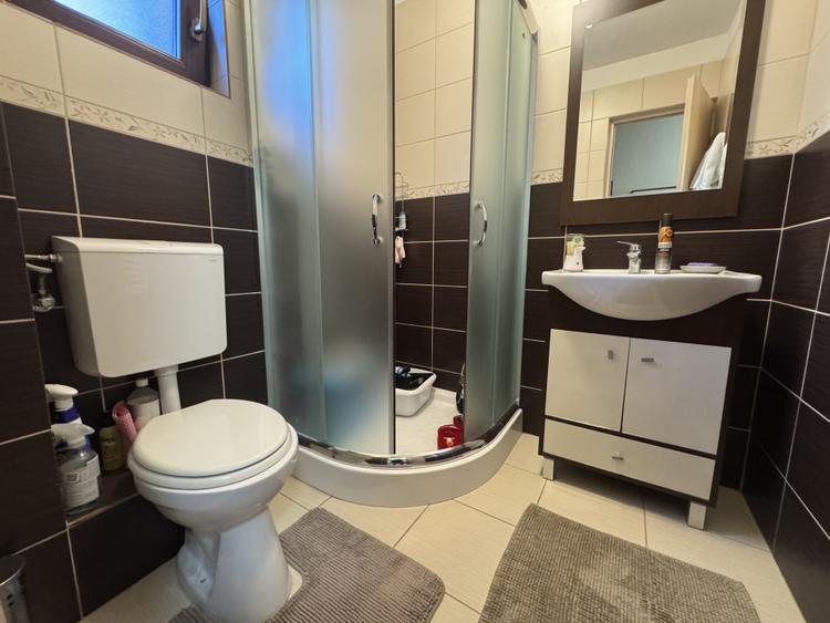 Duplex 4 camera, 120mp utili, 330mp teren-Mosnita Noua