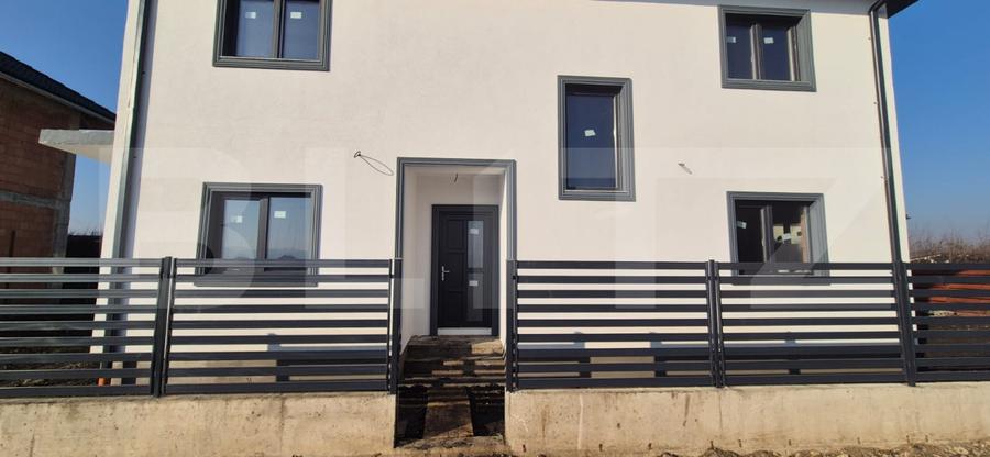 Casa individualacu suprafata de 145 mp utili, teren de 360 mp,situata in Jucu