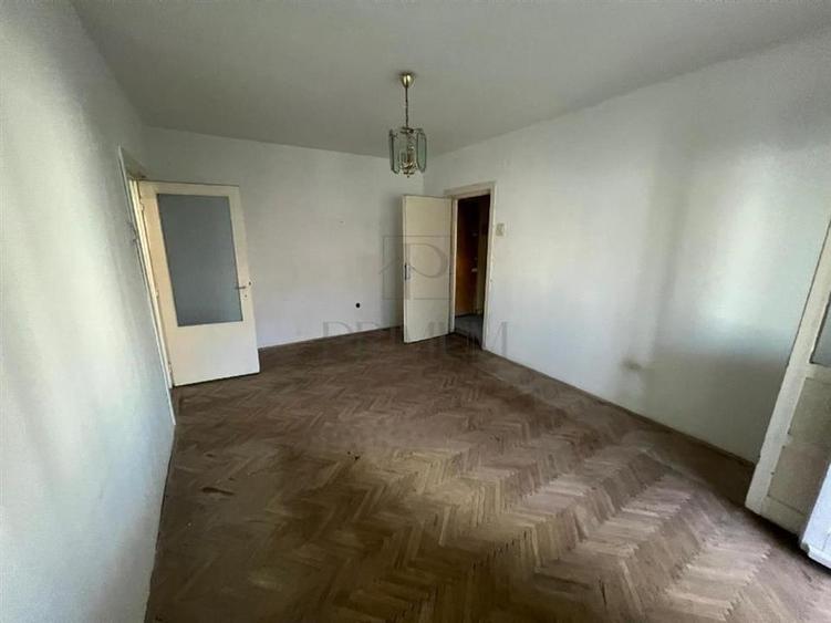 Olimpia - 2 Camere - Centrala proprie - Etaj intermediar cu LIFT - Bloc izolat -