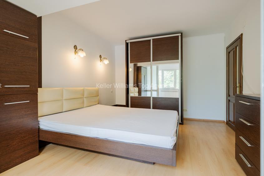 Apartament cu 3 situat pe strada Mircea cel Bătrân - 20
