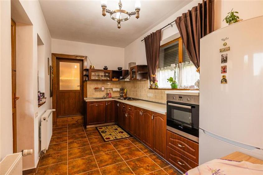 FILM! Casa+pensiune la cheie,1.742 teren de vis, Tohanita, Zarnesti, Brasov