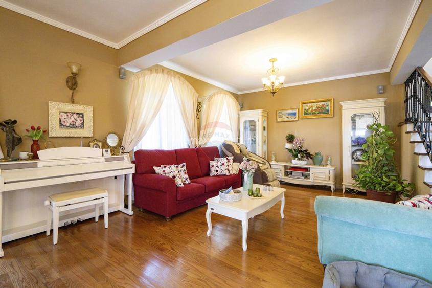 Casă cu 5 camere de vânzare în zona Dealuri Oradea - 4