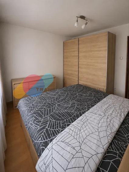 Apartament 2 camere, decomandat, parcare-Plopilor