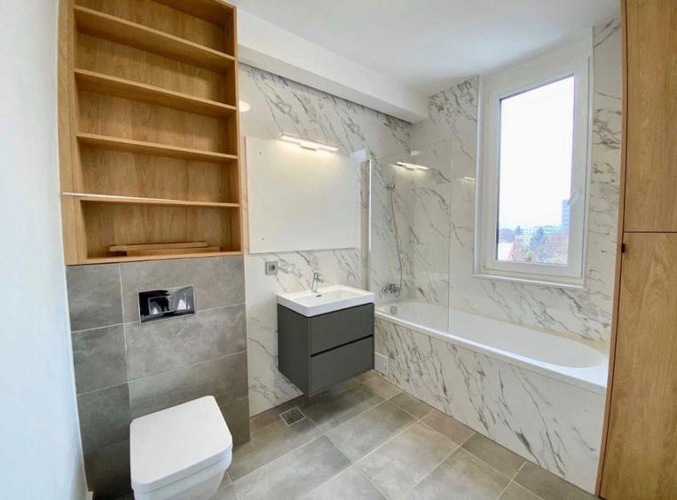 Apartament 3 camere, 92 mp, Terasa 44 MP, Parcare, Andrei Mureșanu