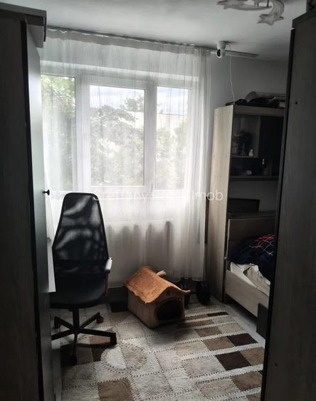 Apartament 3 camere de vanzare Drumul Taberei - 3