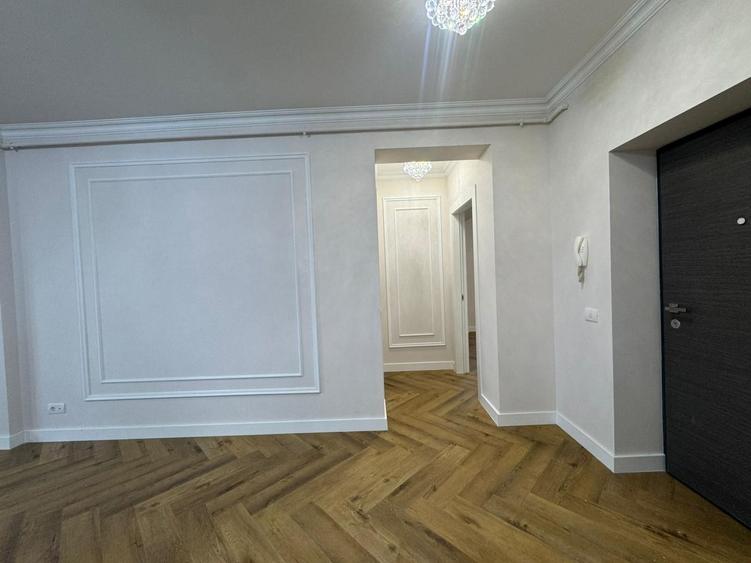 3 Camere|| Domenii - Bloc Boutique Nou