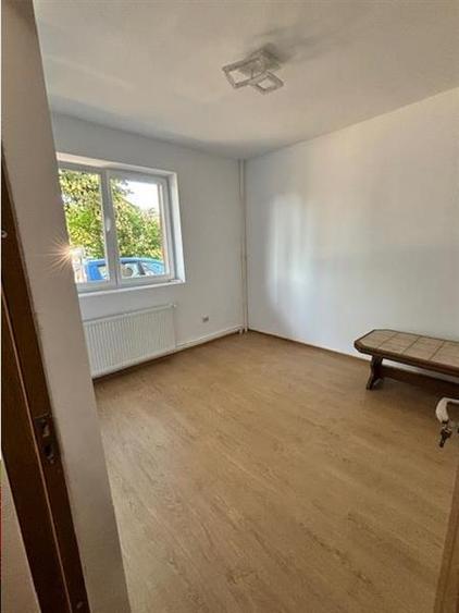 Casa 4 camere, Muncitoresc