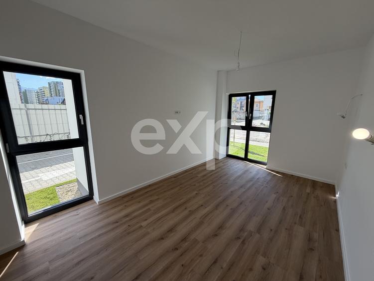 Apartament 3 camere 2 bai ,decomandat, parter, tractorul nou, Coresi