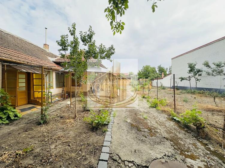 Casa 150 mp si teren in suprafata de 570 mp,  Mehala - 12