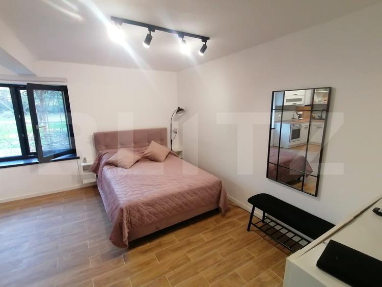 Garsoniera moderna tip studio, 25 mp, Semicentral, cu loc de parcare