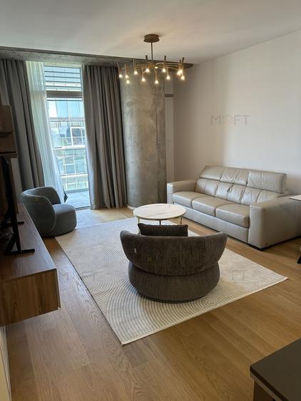 Apartament 2 camere lux Up-Site vedere către lac loc de parcare