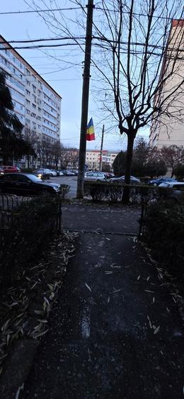 Târgoviște, micro 6 Bdul Tudor Vladimirescu vsnzare spatiu comercial