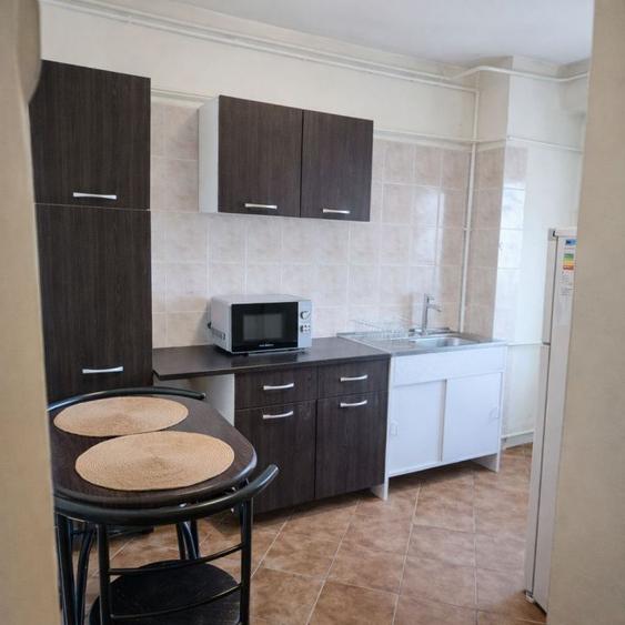 Apartament 2 camere spațios – Decebal / Piața Muncii – 64 mp – bloc 1999