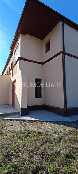 Imobil cu multiple utilitati - 8