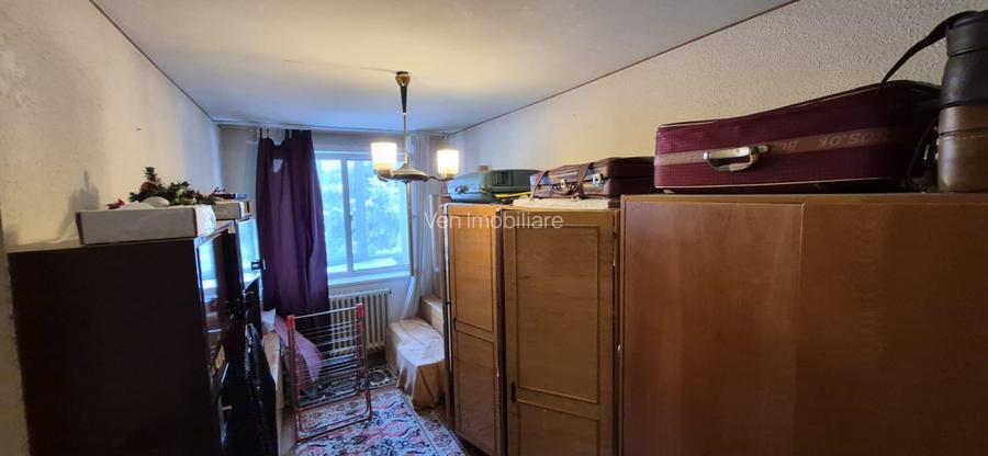 Apartament cu 3 camere decomandate în zona Decebal - 8