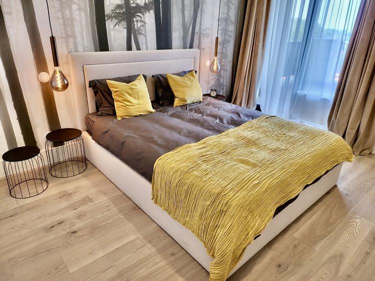 Penthouse- 4 camere cu rooftop de 200mp