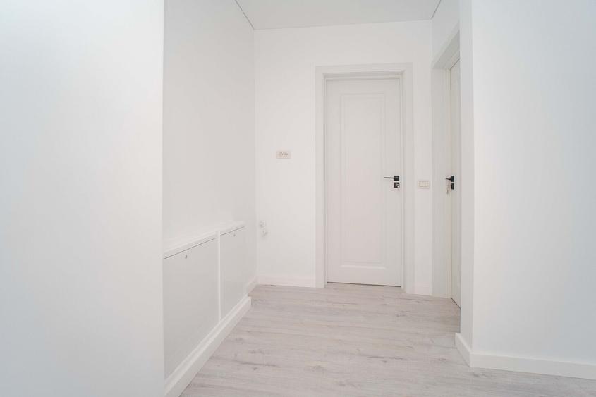 NICOLINA, APARTAMENT CU 2 CAMERE, VEDERE SUPERBA, MUTARE IMEDIATĂ