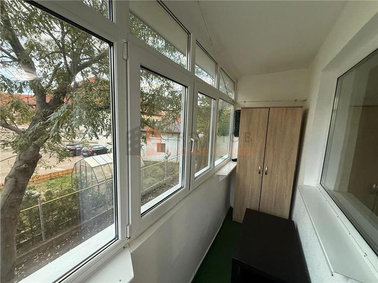 Apartament 3 camere cf 1 decomandat zona Spiru Haret