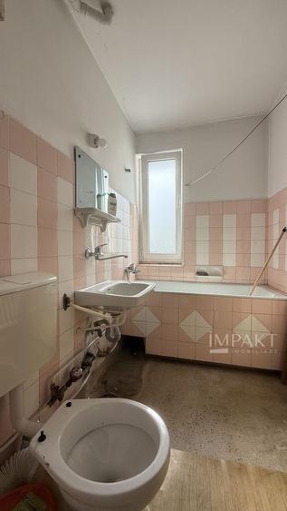 Apartament cu 2 camere decomandat in centrul orasului