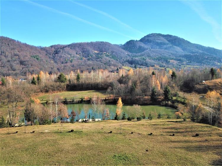 Teren intravilan Rasnov Glajerie cu lac pe el si priveliste deosebita