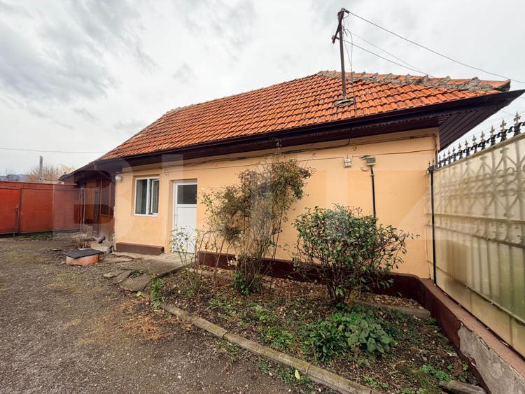 Casă de vânzare – proprietate generoasă 2.285 m2 teren, 230.000 euro
