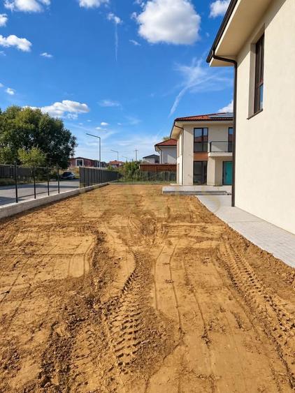 Duplex 120 mp utili Teren 340 mp Chinteni