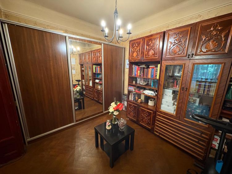 Cotroceni, apartament in vila, singur pe nivel