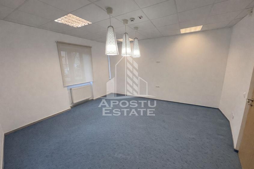 Spatiu pentru birouri de 147 mp, 5 camere, la parter, zona centrala