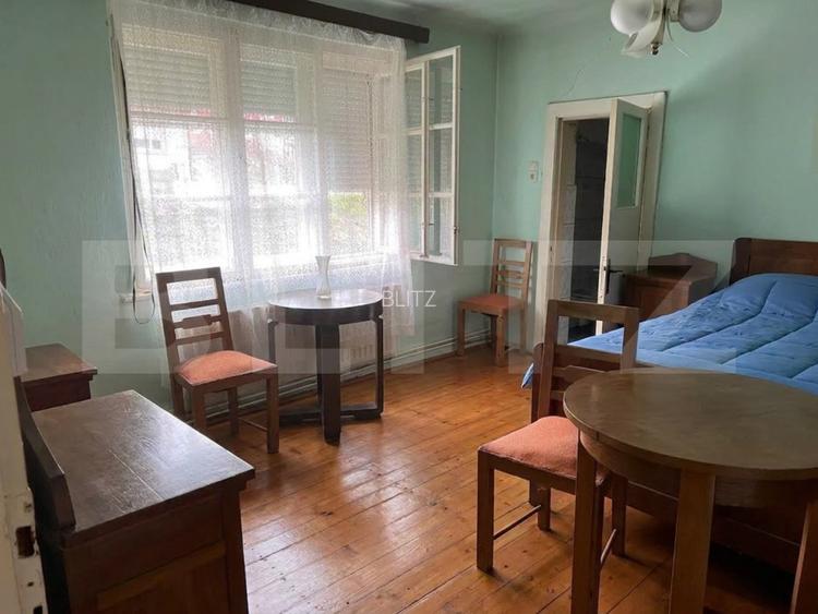 Casa cu trei camere, 73 mp, zona Reghin - 2