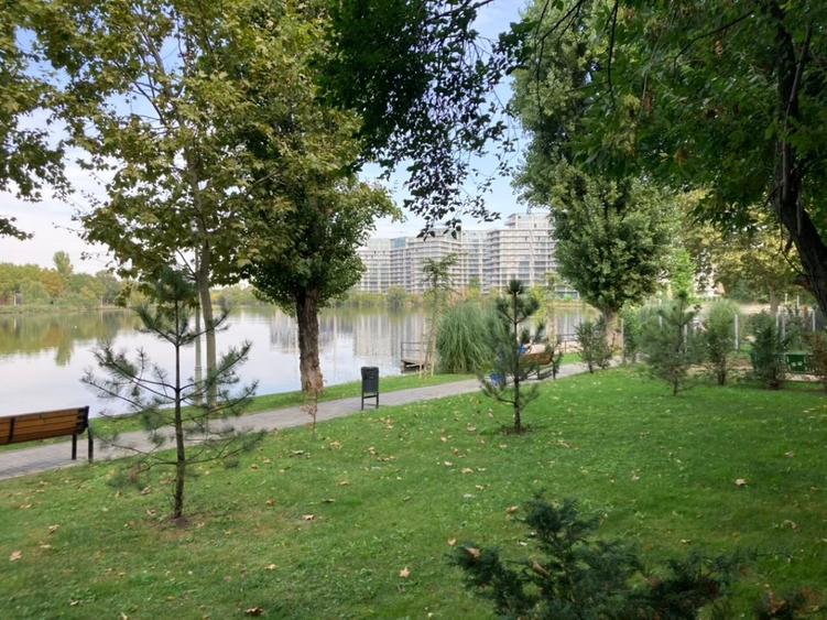 APARTAMENT 4 CAMERE DECOMADAT PARC LAC FABRICA DE GHEATA.PLUMBUIATA