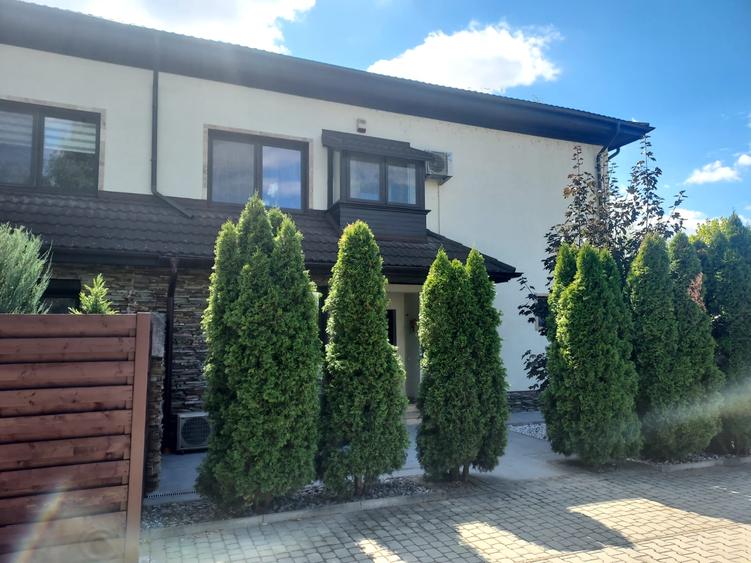 CLUB SNAGOV-VILA SUPERBA, TOTAL PRIVACY,FINISAJE LUX,CURTE 2000 MP,565000 EURO