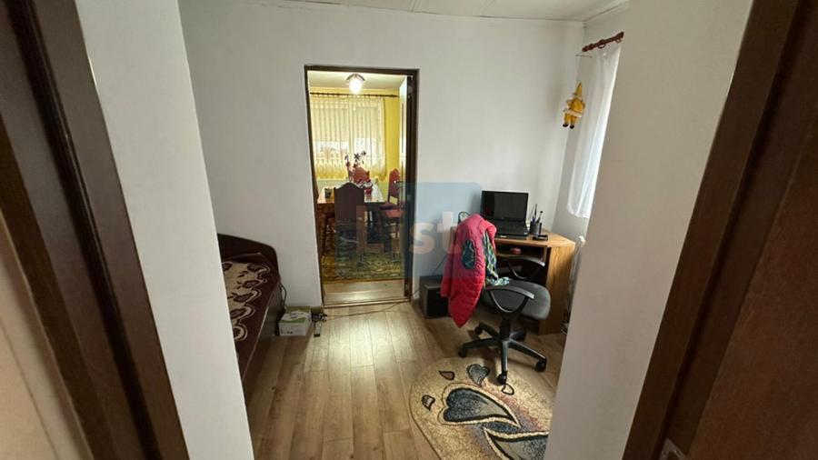 Comision 0 %, casa cu garaj si teren de 561 mp in zona linistita