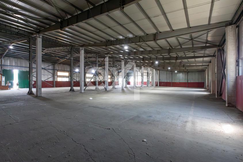 DE ÎNCHIRIAT | Hale metalice alipite – 3.028 mp utili | Calea Moinești - 14