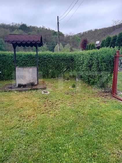 Cabană + teren generos, 60 mp utili, 30 km de Deva - Boz