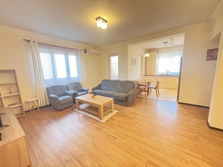 Inchiriez apartament 3 camere bloc nou