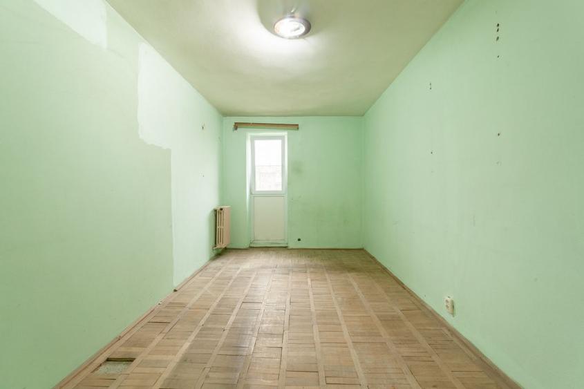 3 camere Războieni | Etaj 3 | Compartimentare circulară | Ideal pentru renovare