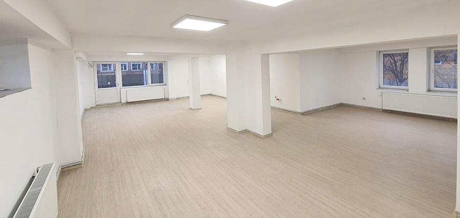 Spatiu comercial 80 mp