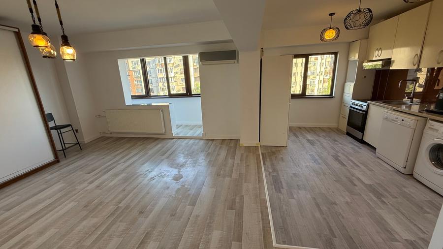 3 camere renovat, bloc 1992, Tineretului