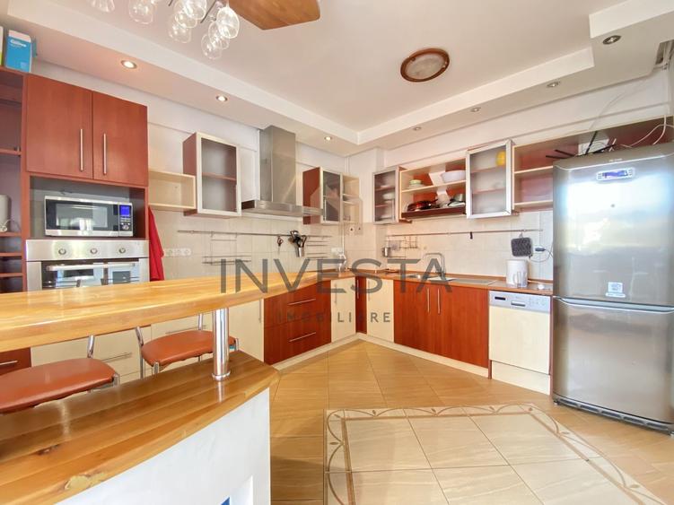 Apartament 4 camere de vanzare , etaj intermediar, parcare, Zorilor!