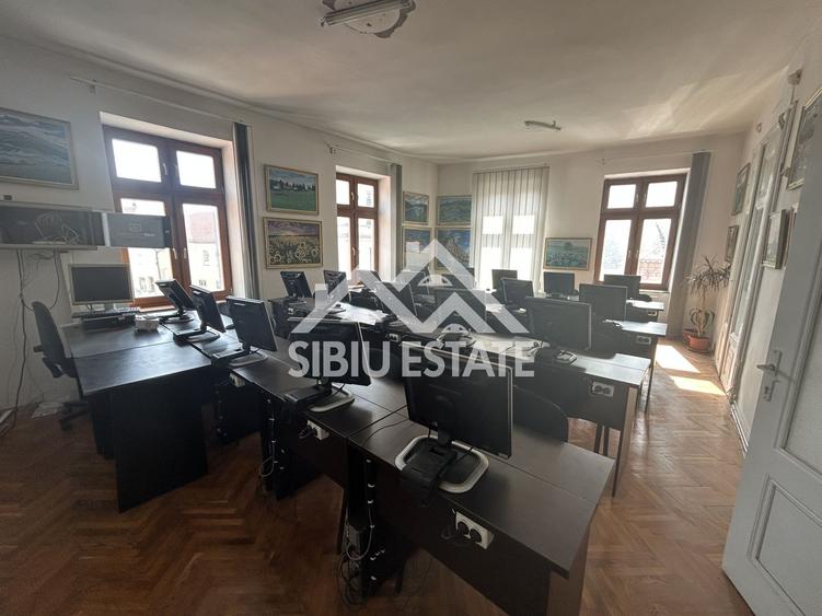 Oportunitate: Cladire de 287 mp în Centrul Istoric al Sibiului