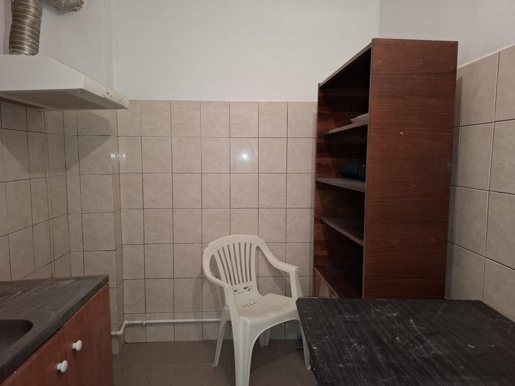 URGENT!, vila singur curte, TEREN IN PROPRIETATE, libera, NEGOCIABIL