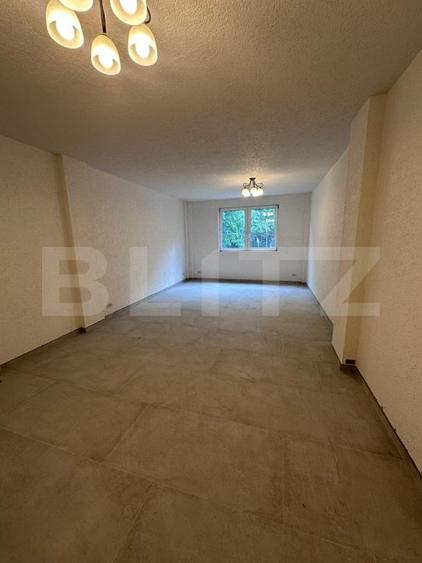 Spatiu birou central, 90mp, Radauti