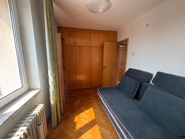 Inchiriere apartament cu 3 camere cu vedere la Sala Palatului