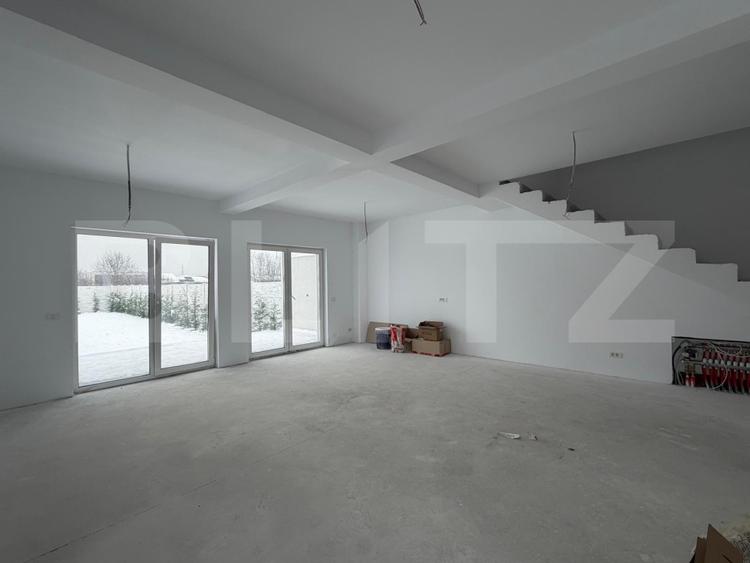 Duplex modern cu 5 camere | teren generos | Dumbrăvița