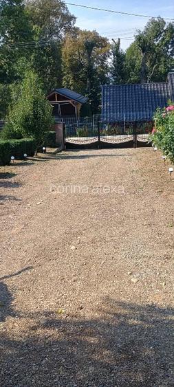 Vănd casă +teren +garaj și anexă - 2