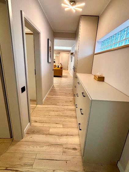 Proprietar, inchiriez ap 3 camere, apartament in vila, Piata Romana – Bd. Lascar