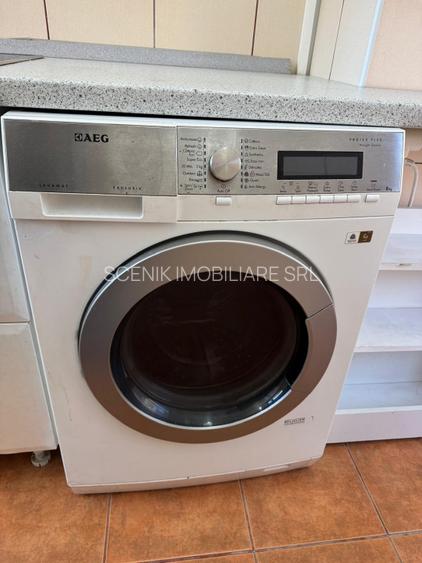 Apartament la casa, cu 3 camere, semidecomandat, zona centrala, str. Sitei - 15
