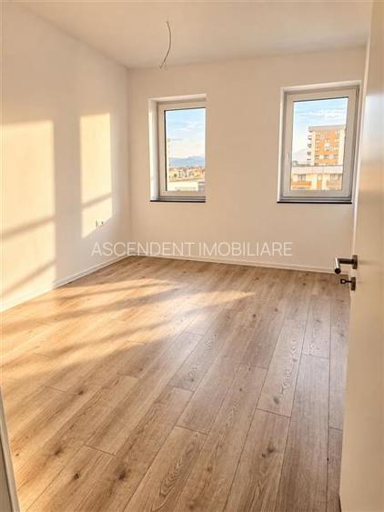 Qualis, decomandat, 57 mp, terasa, incalzire pardoseala, parcare pe nivel, Tract - 7