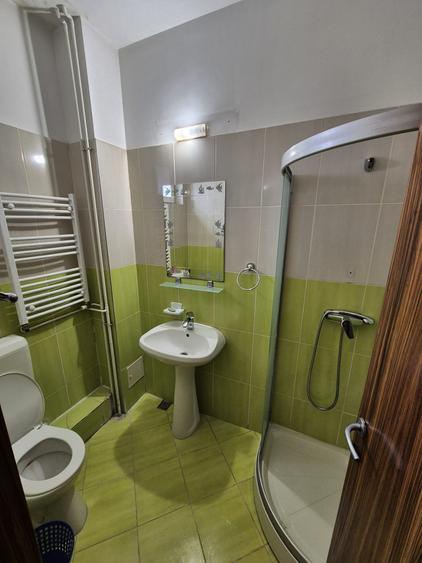 Preducere Pret – doar 677 €/mp, Clinica / Pensiune S+P+4 cu Vedere Lac & Mare